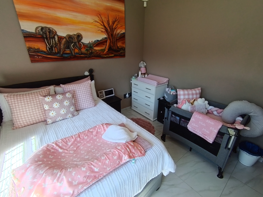 3 Bedroom Property for Sale in Wavecrest Eastern Cape